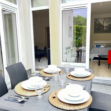 2 Bedroom Apartment With Garden Close To Station Ghent Exterior photo