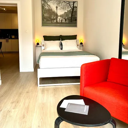 2 Bedroom Apartment With Garden Close To Station Ghent Exterior photo