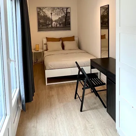 2 Bedroom Apartment With Garden Close To Station Ghent Exterior photo