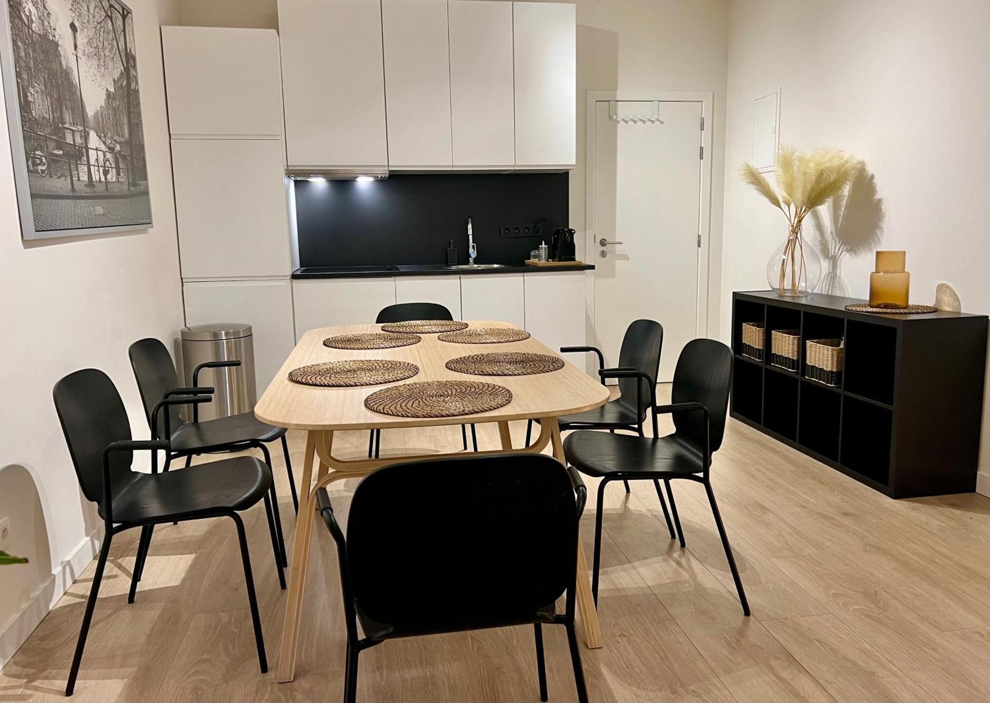 Apartment 2 Bedroom With Garden Close To Station